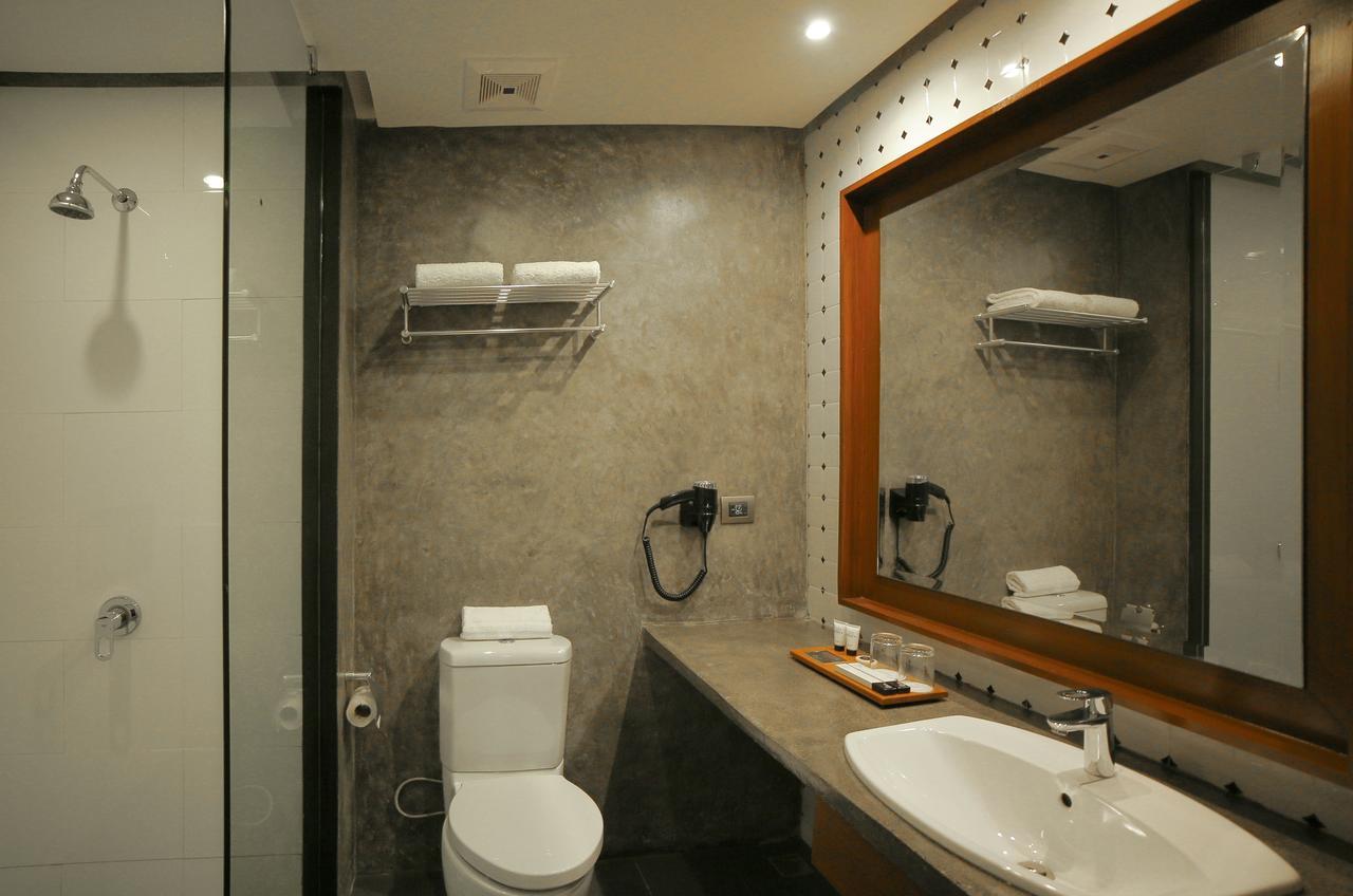 Double M Hotel Valencia  Luaran gambar